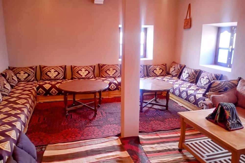 Ait Benhaddou Bed & Breakfast | Comfort room with bathroom