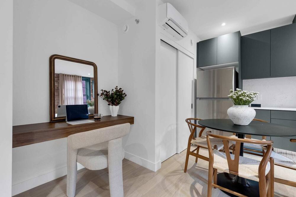 Cite Multimedia Apartment | Mercer-1 Bedroom+Sofa Bed-Free parking