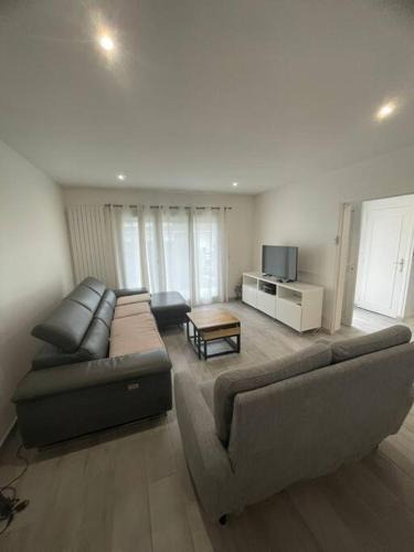 Pontault-Combault House | Maison 6 couchages avec jardin