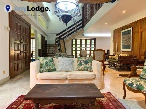 Seputeh Villa | Luxury Vintage Villa KL by AnyLodge