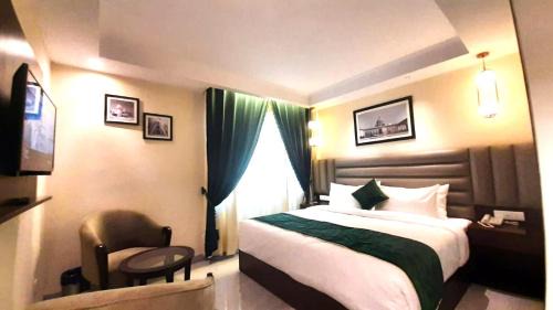 Patel Nagar Hotel | Deventure Hotel Delhi