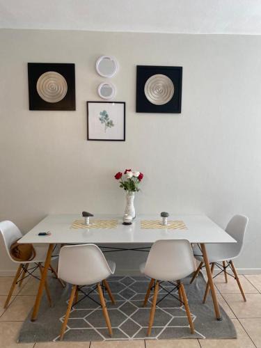 Rand Rifles Apartment | St Chris Villa 2
