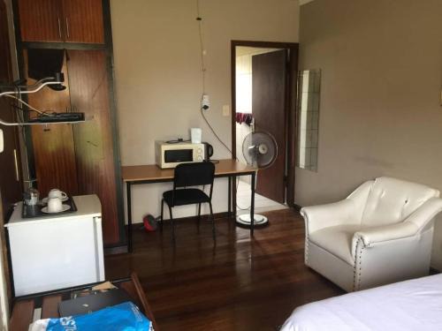 Walvis Bay House | Countryard Hotel