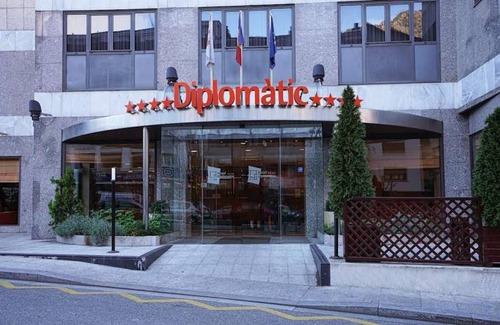 Andorra la Vella Hotel | Hotel ∙ 3 guests