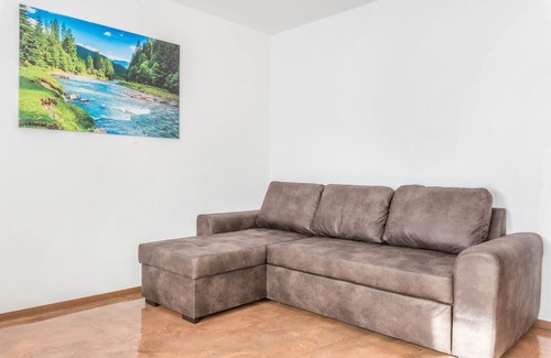 Baselga di Pine Apartment | Apartment 'Casa Ravanelli 3' with Mountain View and Shared Terrace