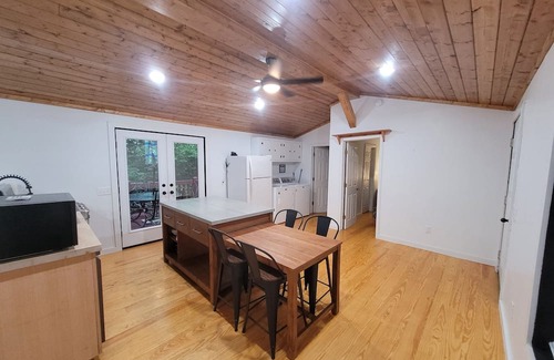 Byrdstown Cabin | Cozy Cabin Near DaleHollow Lake