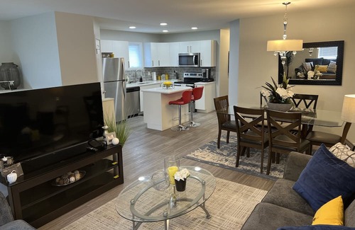 Saskatoon House | Amazing 4bedroom Single Home - Suitable for Families & Groups