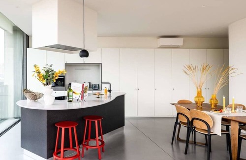 Stalingrad Apartment | Corner Apartment Summ