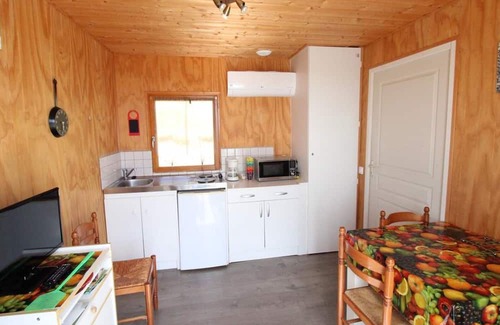 Peyrusse Cottage | Gite Peyrusse, 2 bedrooms, 4 persons