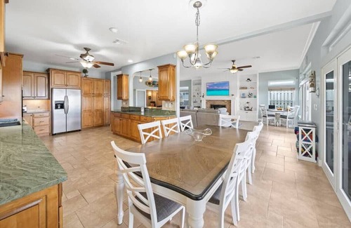 Cocoa Beach House | Blue Horizon · Blue Horizon Beach Front Home-2 King Suites