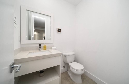 Downtown Miami House | Urban Oasis Hideaway 3B/2.5B