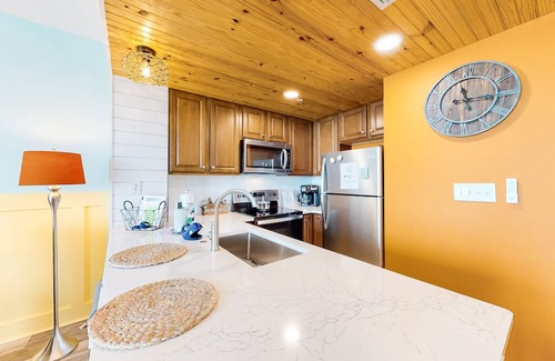 Biltmore Beach Condo | Colorful, waterfront condo with pools, gym, & beach access