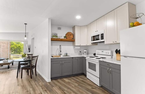 Orange Prairie Apartment | The Concord Place