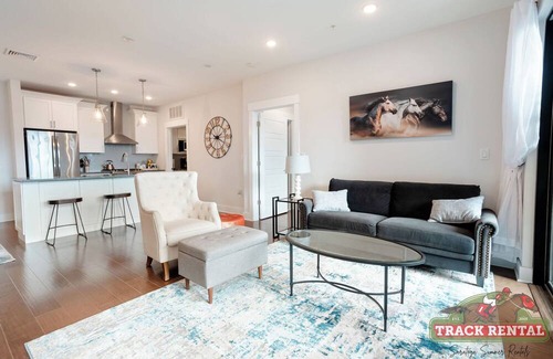 Saratoga Springs Condo | Luxurious Manhattan-Style Condo for Rent