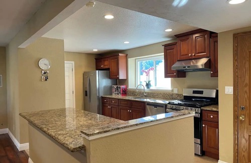 Placentia House | Near Disneyland. 4BR, 2BA, Newly Remodeled House
