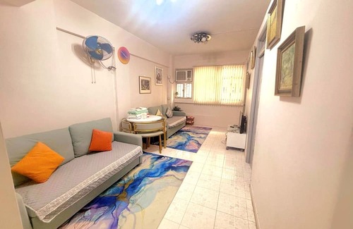 Quarry Hill Apartment | Spacious 3-bedroom apartment with living room, in awesome Kowloon tst