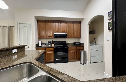 Brownsville House | Lexington Place - 3BD/2BA Home, Private Yard!