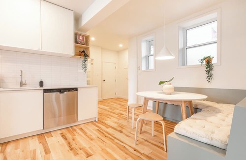 Hochelaga-Maisonneuve Apartment | HOMA-Comfort&Style-2BR-Spacious-Natural Light-FeelHome-A/C-SelfCheckIn-Metro