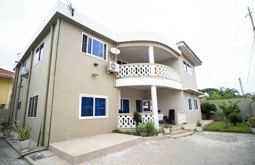 Dzorwulu House | Brannic Lodge welcomes you !nn