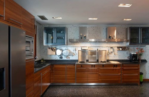 Ospedaletti Villa | Villa in Ospedaletti with 8 bedrooms sleeps 20