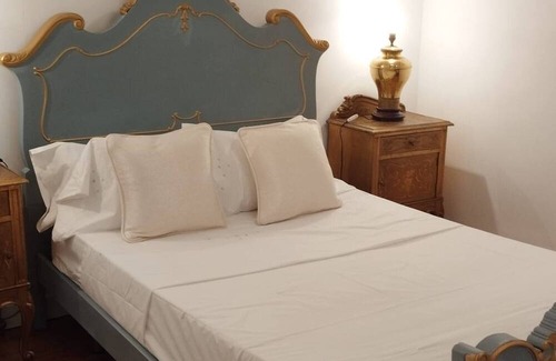 Valladolid City Centre Apartment | Spectacular Room With Balcony In The City Centre