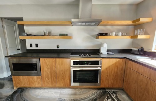 Farmers Branch House | 3-bedroom House in City in the Park, DFW, DAL, Nestled Suburb of Dallas