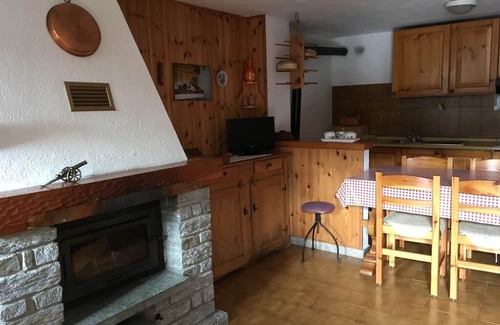 Rhemes-Notre-Dame Apartment | Apartment 'La Maison De Amélie' with Mountain View