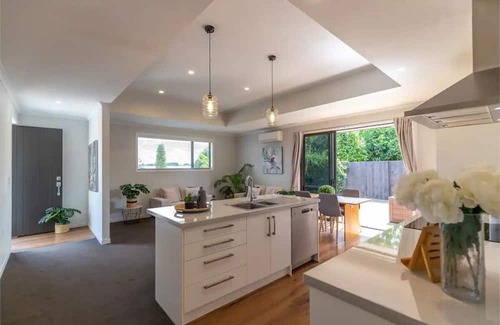 Te Awamutu House | Central Te Awamutu Modern House