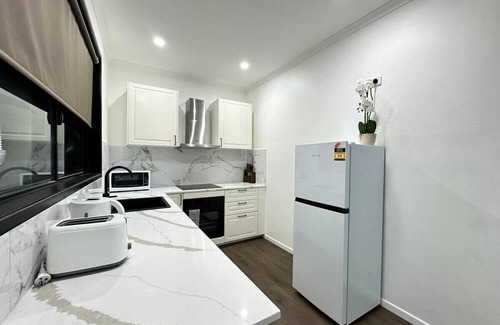 East Brisbane House | KozyGuru | East Brisbane | 3 Bedroom 2 Bathroom