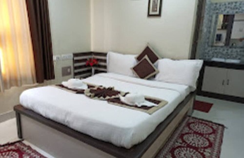 Cuttack Hotel | BNSON BLUE Cuttack