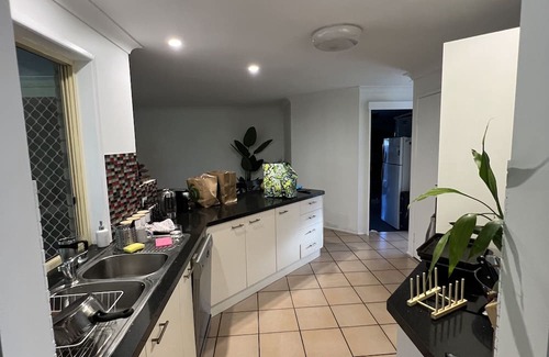 Tewantin House | 1-Bed Cosy Studio in Tewantin/Noosa