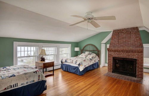 Sullivan Cottage | Maine 6 BR summer cottage