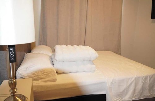 Chapel Hill South House | Clean, beautiful and spacious home close to gyms, malls and restaurants