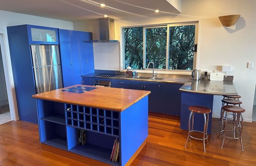 Muriwai House | Stunning views