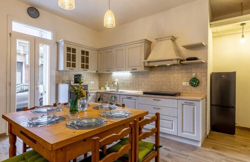 Marina di Carrara Apartment | Apartment 'Garden' with Private Garden and Wi-Fi