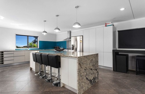 Te Kaha House | Kererū Coastal Retreat
