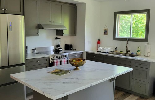 Manitoulin District Cottage | Sandfield Country Cottage