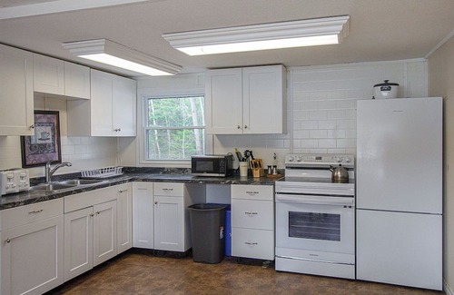 Faraday Cottage | Albion Lake Cottage - Five Bedroom Cottage, Sleeps 8