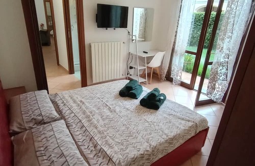 Lissone Apartment | Grazioso appartamento con giardino privato