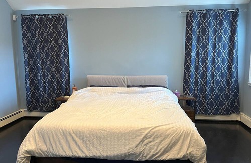 Massapequa House | Long Island Summer Getaway