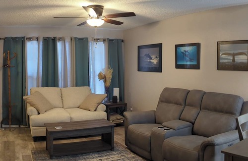 Tallahassee House | Those who love to wander are never lost