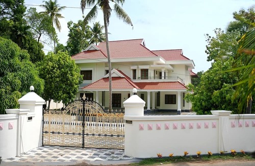 Thanneermukkom Villa | Lakeshore Premier Serviced Villa - Professionally serviced, near Vembanad Lake!