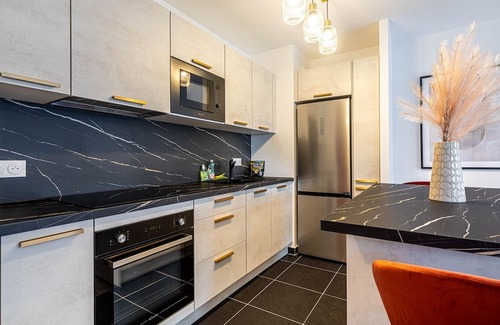 Les Puces de Saint-Ouen Apartment | GuestReady - Calm nest near Paris