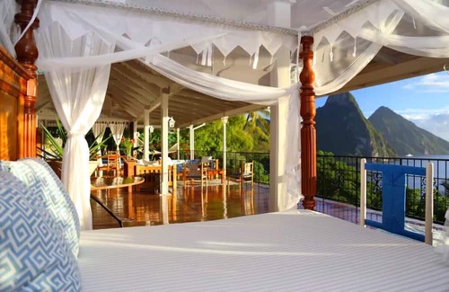 Saline Point Villa | Ultra Modern Villa with 6 Bedrooms