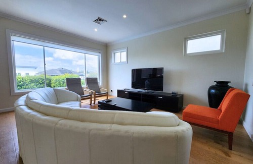 Vaucluse House | Family Home Stunning Sea Views & Pool
