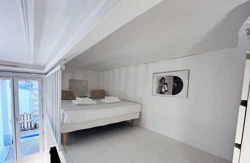 19th Arrondissement Apartment | Urban Flat 177 - Lovely Studio in Paris