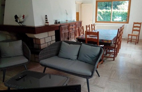 Concarneau Villa | Homerez - 100 m away from the beach! Big villa for 10 ppl. with swimming-pool