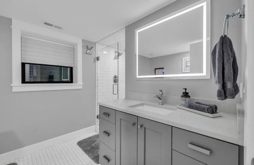 Holladay House | Welcome Home to Your Warm and Cozy Fully Renovated Oasis