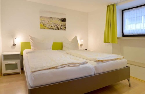 Ernst Apartment | in the wine press house at the Hommes winery