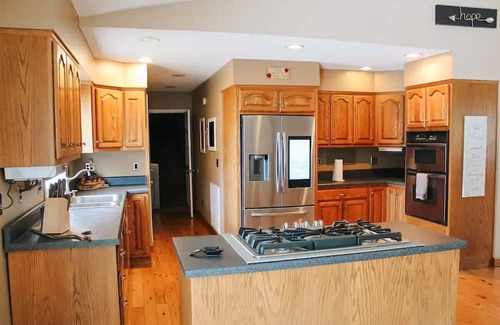 Shady Spring House | The Ski paradise